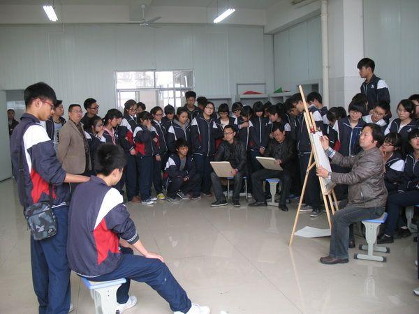 郎溪中学组织美术教师参加市美术专业教学研讨会