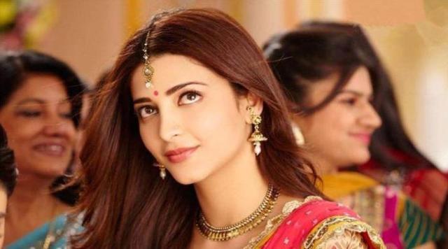 很多人下意识以肤色区分人种,才会造成印度人民是黑种人的这个误会.