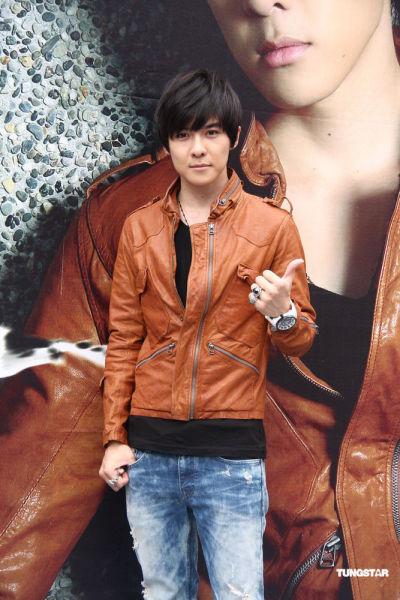 唐禹哲变身轻熟男推精选辑 澄清相关绯闻(组图)