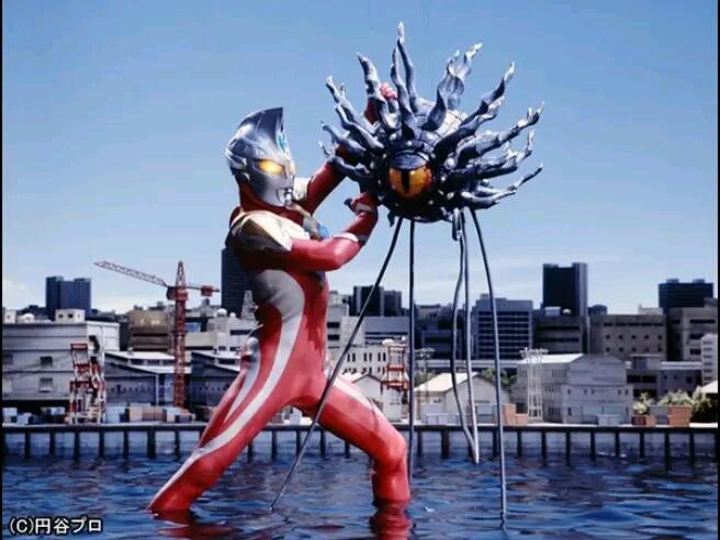 麦克斯vs让生物失忆的宇宙化猫(艾克斯里的是同类)