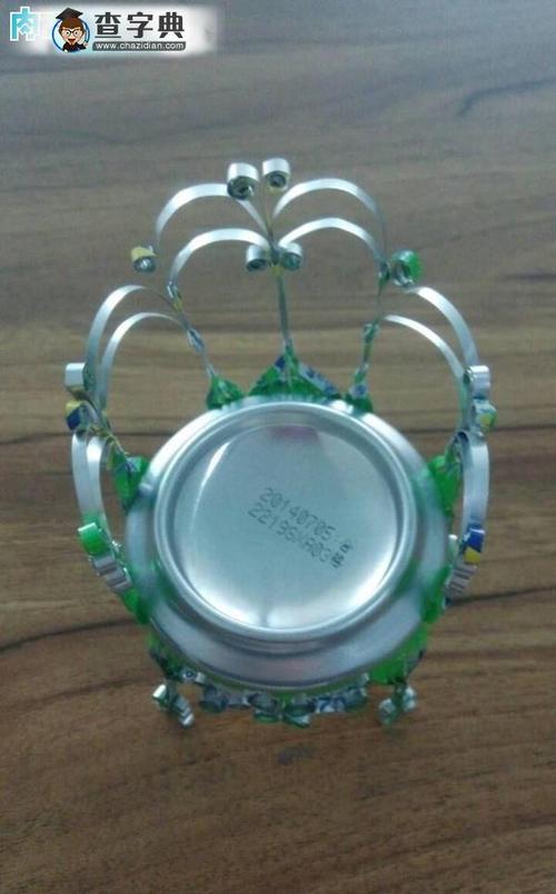 3-7岁儿童小制作的制作过程 易拉罐小椅子的做法图解