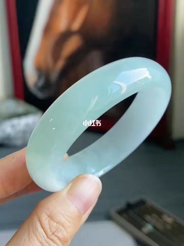 糯冰晴底手镯_手镯_翡翠_时尚_配饰