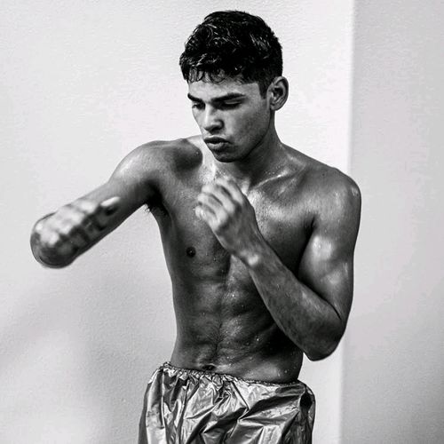 拳王瑞恩加西亚ins照片自取