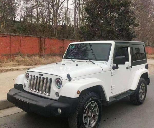 【郑州】2014年5月 jeep 牧马人 2013款 3.6l sahara 两门版 手自一体