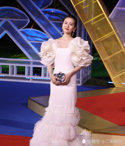 "钮钴禄"刘诗诗产后回归,从此没有人淡如菊人设