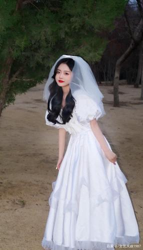 美丽新娘的婚纱照