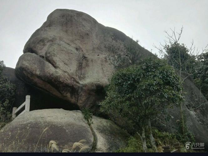 苍南鲸头景区石聚堂景区连穿