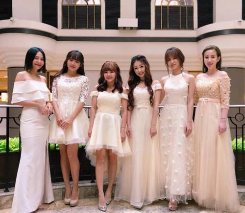 靠娃娃音走红的丫头,在节目上大跳性感舞被网友批!