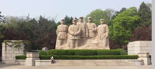 淮塔(四)淮海战役总前委雕像_纪实_poco摄影,动起来