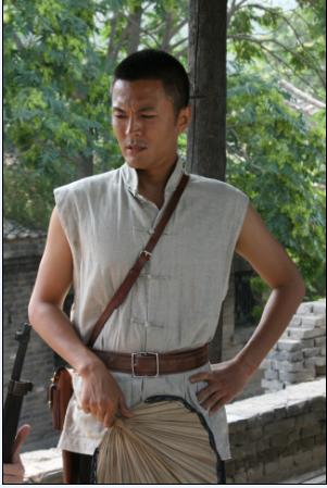 于小伟 《水上游击队》热播显"大硬汉"风采(图)