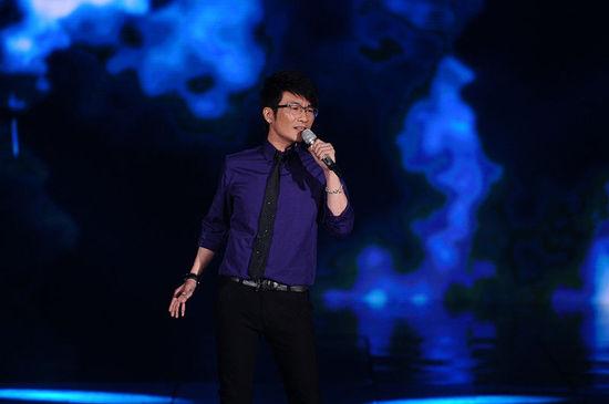 朱克荣登全球华语榜上榜 歌曲《逃》广受好评