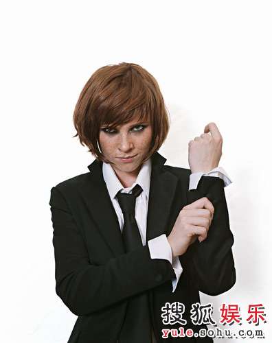 《玩命快递3》主演——娜塔莉娅-卢达科娃