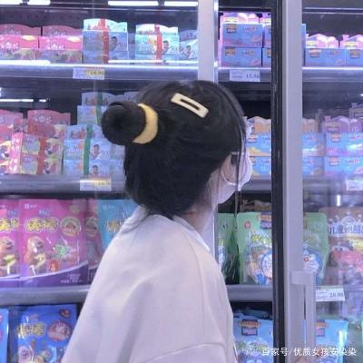 超好看背影女生头像(图源网络,侵删致歉)