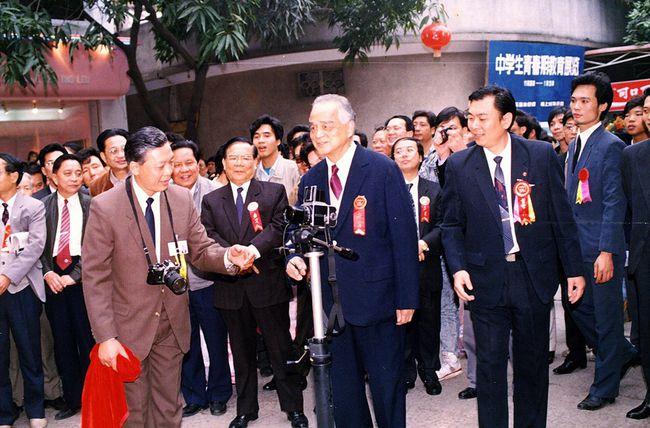 他是厦门市第一任市长,也曾担任广东省省长,90岁逝世官至正部级