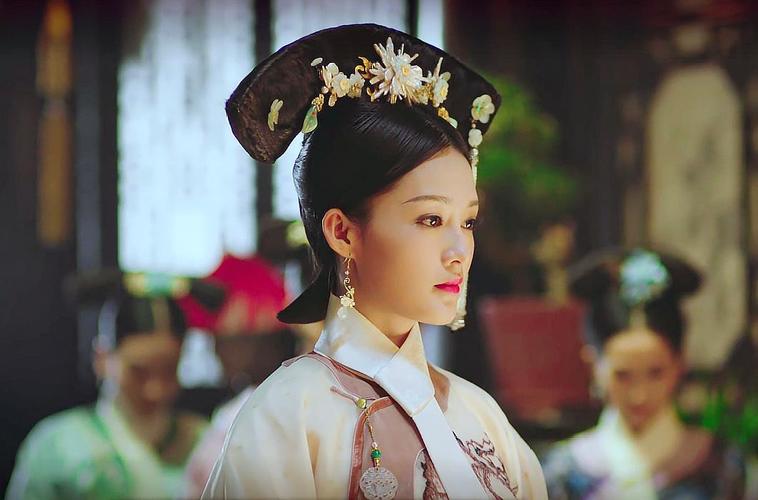 李沁《如懿传》一组精美剧照,太美了!