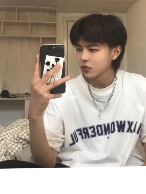 男士发型 96 狼尾  2021最97发型_发型_狼尾_男士发型_狼尾发型