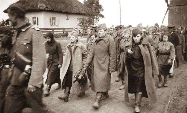 老照片记录下的二战.