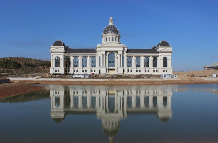 轴对称的建筑物