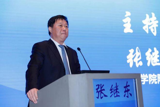 121704-张继东.jpg