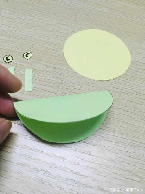 手工剪纸教程～蜗牛,如蜗牛一般负重前行,总会有属于