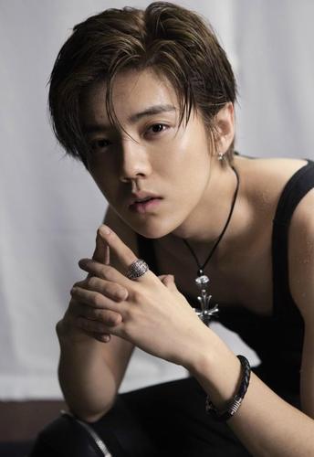 鹿晗2019年多少岁了