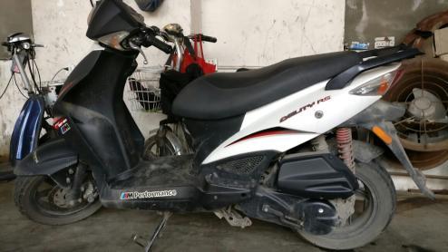 《摩托车》 测试组-测试车手 聂超接触光阳的踏板车已经很多次了, "