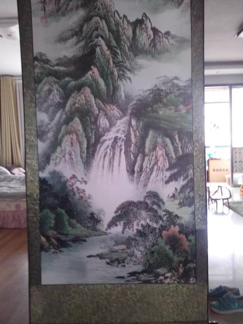 请问此画家的画值钱吗?
