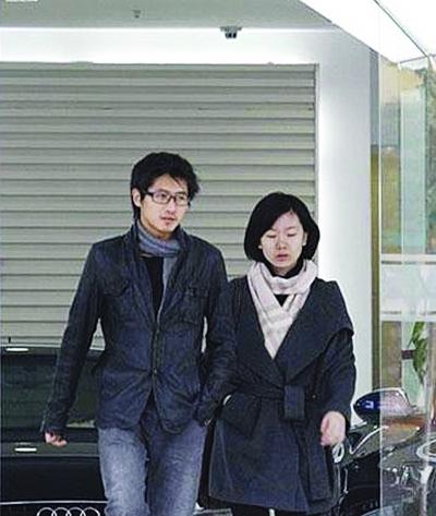 演员赵卓娜与韩寒有"婚外情",而韩寒及其夫人金丽华目前暂未回应此事