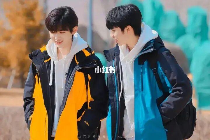 刘耀文宋亚轩壁纸sv_宋亚轩_刘耀文_壁纸_宋亚轩刘耀文_素材_壁纸