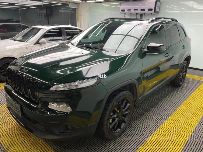 吉普自由光改色_吉普怎么样_汽车改色_汽车_汽车装饰