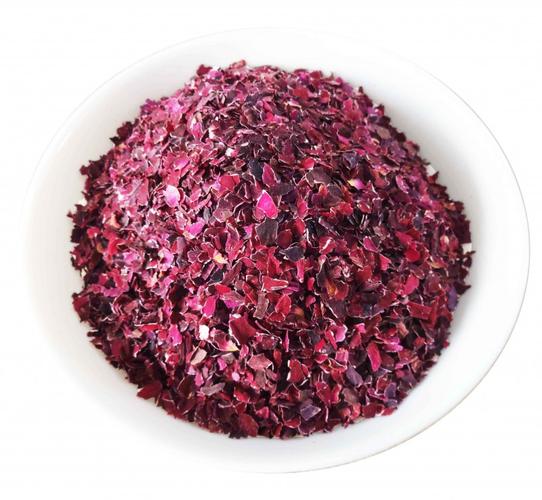 重瓣红玫瑰花碎片