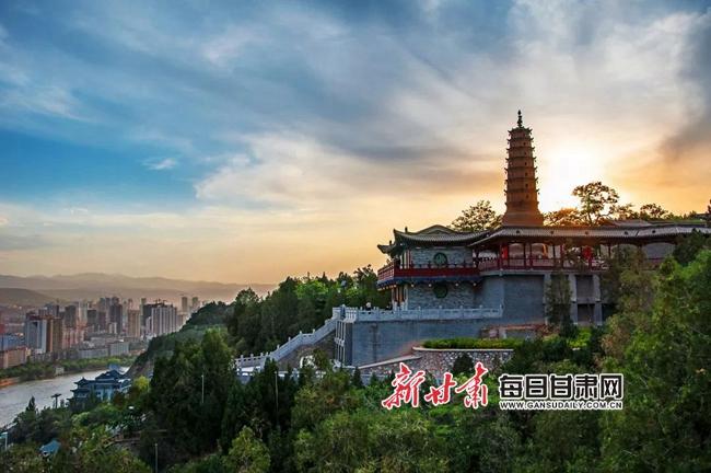 金城关上金山寺,白塔山前白马浪