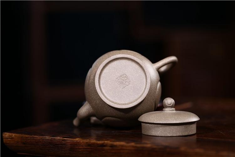 万志群紫砂壶作品 原矿青灰泥龙行套具壶 300cc 国家级工艺美术师