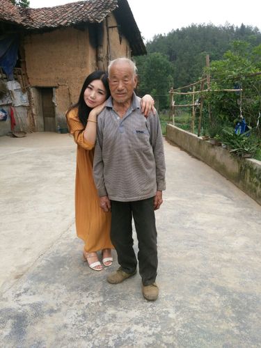 我只想做爷爷的乖孙女