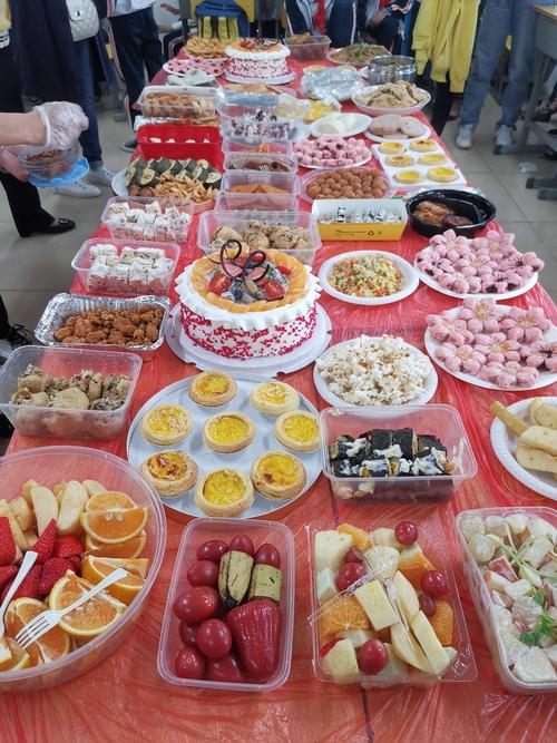 玩中吃,吃中乐——海口市美苑小学四(4)班亲子美食节