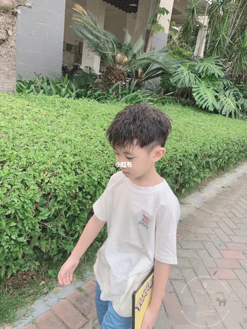 小男孩烫发买家秀_大润发(勐海路店)自由行热门攻略