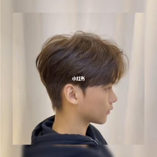 男士阳光韩系发型推荐8215蓬松纹理烫时尚帅气|南京男士发型 南京