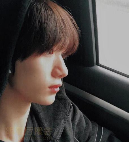 丁程鑫自拍照 丁程鑫图片大全