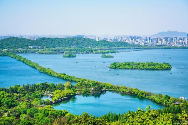 游过几十趟西湖,却不知道苏堤白堤杨公堤的由来?那你