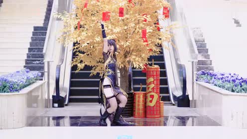 美女cos金丝雀洛天依