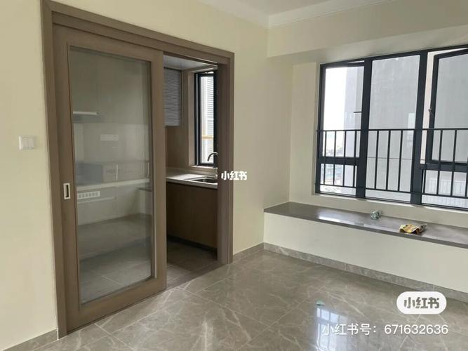 厨房门口有飘窗,不能拆,如何利用,三种方案_飘窗_装修