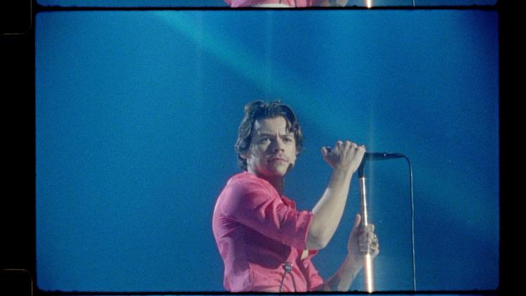 哈卷#harry styles#新专辑《fine line》演唱会幕后大首播!