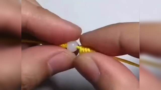 翡翠挂珠儿童手链,实用教程送上,快给你家小孩diy一件