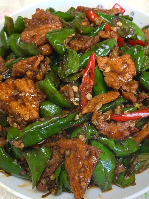 辣椒炒肉土菜馆