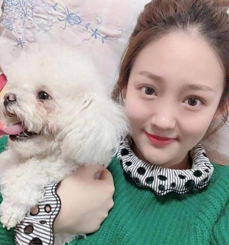 绿地张雨婷曾是"校花"?关掉十级美颜后,暴露真实颜值