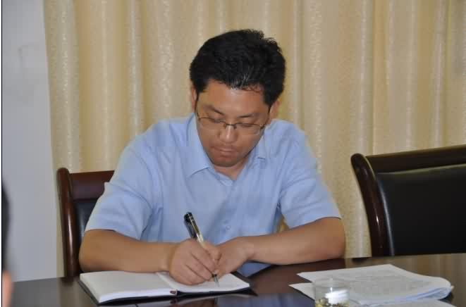 县委副书记,县长候选人贺遵庆到金江镇开展调研工作