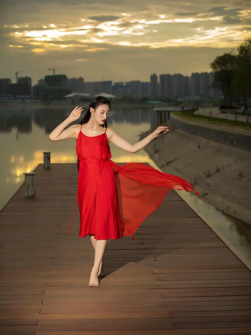 柔情似水的女人