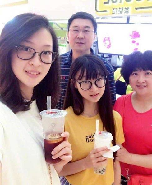 杨臻博是惠若琪什么人富二代杨臻博背景系北大药剂学专家