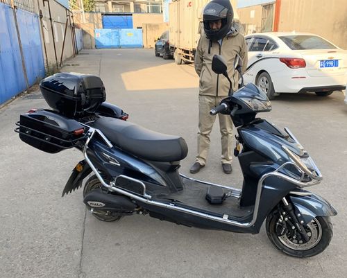 摩托车箱子边箱两侧通用型踏板车电动车挂箱侧尾箱后备摩托车尾箱