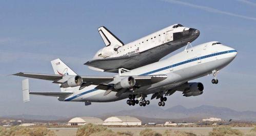 为何航天飞机要用大飞机背到空中,进行放飞呢?看完长见识了